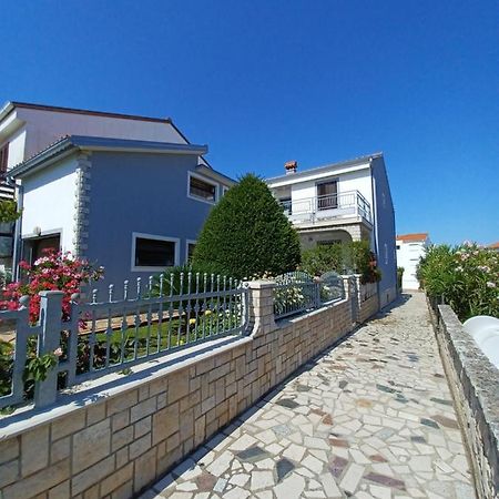 Andela Apartment بولا المظهر الخارجي الصورة