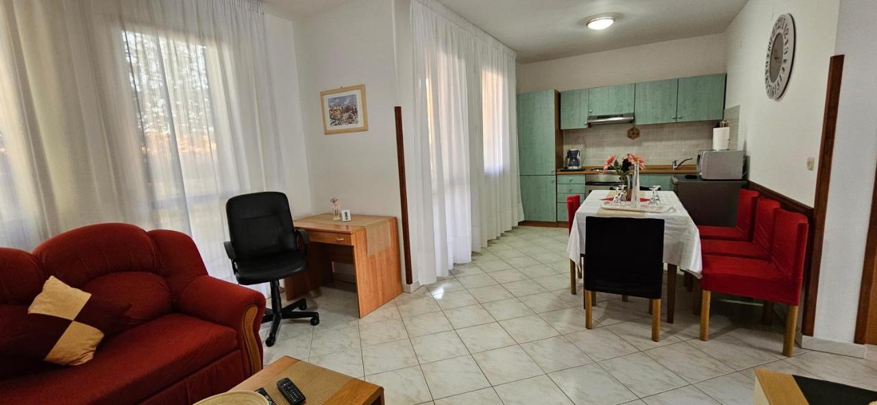 Andela Apartment بولا المظهر الخارجي الصورة
