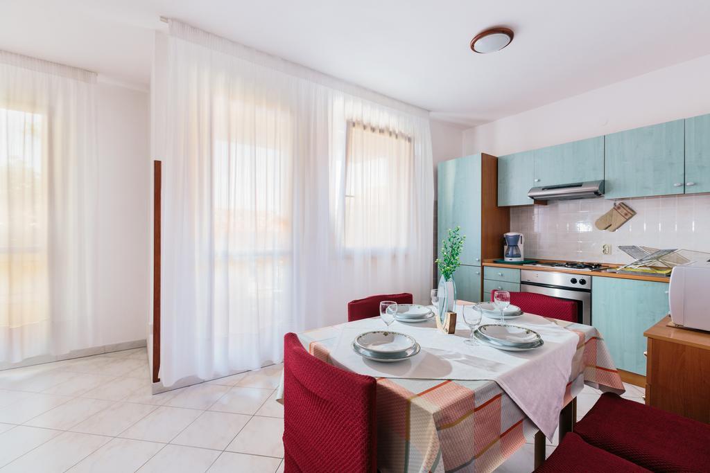 Andela Apartment بولا الغرفة الصورة
